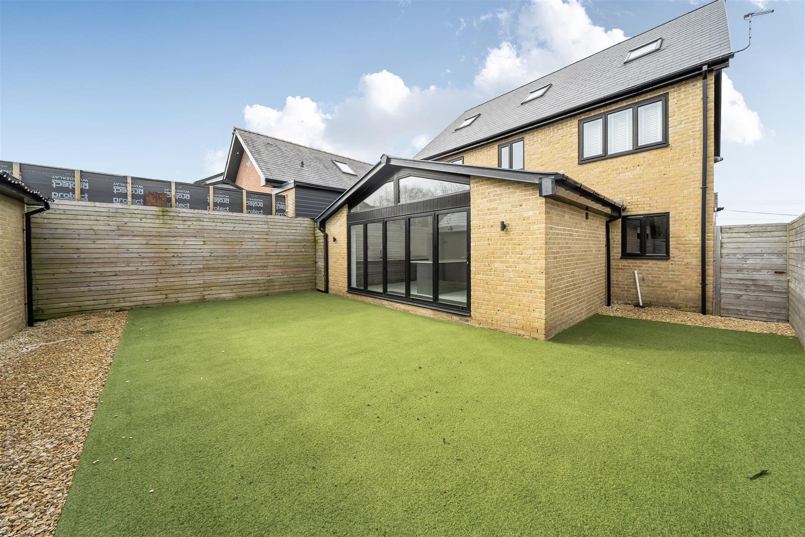 Westfield Road, Waunarlwydd, Swansea, SA5 4SJ